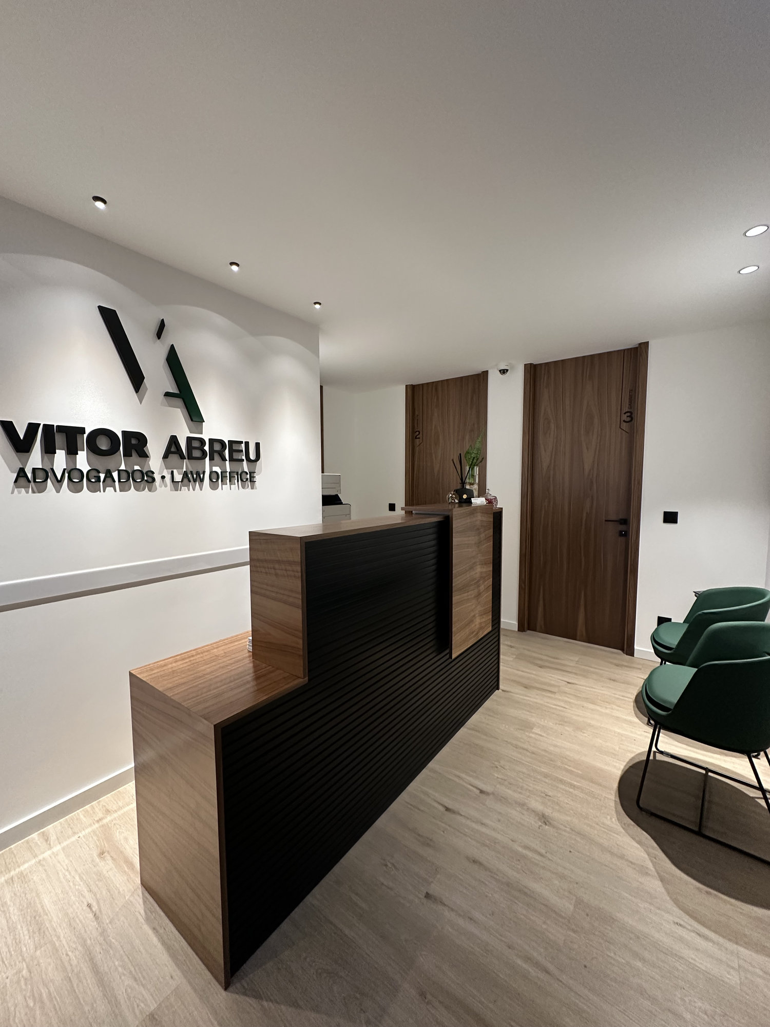 Vítor Abreu Advogados office reception, Funchal